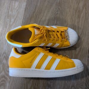 Adidas Superstar